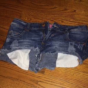Short jean shorts